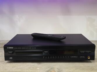 Compact Disc PLayer CDX-496 Y409281XZ