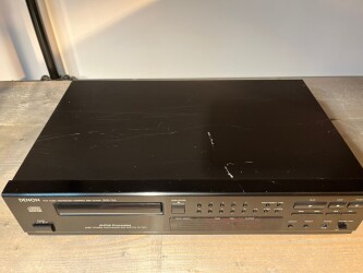 Compact Disc Player DCD-725 7014582390 3