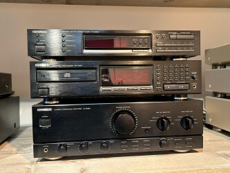 Quartz synthesizer AM-FM Stereo Tuner Kt-2020L/ Compact disc player op-3020 / Stereo Integrated Amplifier KA-5020. 00631120