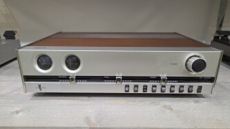 22RH520 Versterker 4304